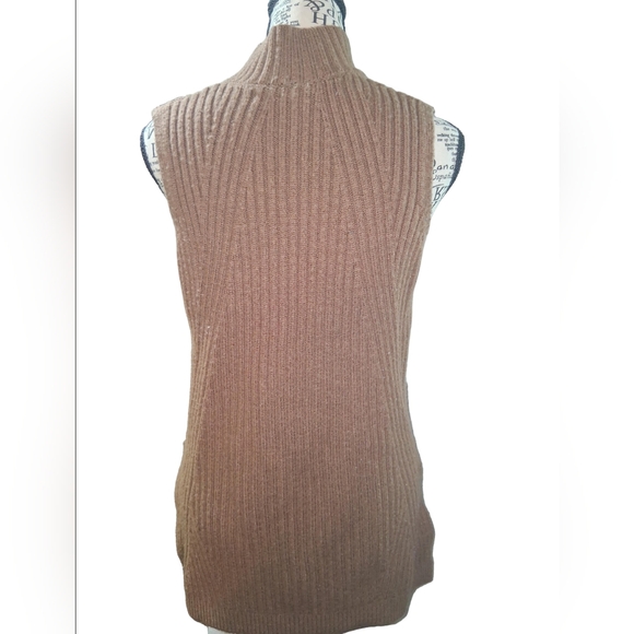 Max Studio Medium Womens Sweater - Picture 2 of 4